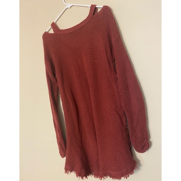 Hayden Los Angeles v neck waffle cold shoulder sweater - Picture 2 of 4